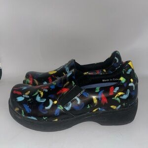 Hawkwell Pro Nurse Clogs for Women Slip Resistant Sz 5 Black Plume Colorful